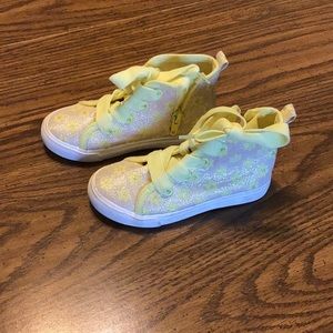 Yellow Hi tops Cat And Jack.   Sz8.